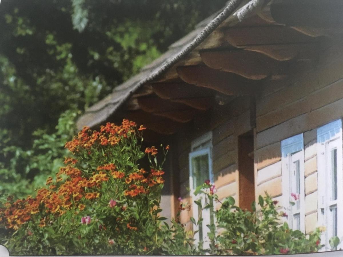 Pokoje W Starej Karczmie Liszki Esterno foto