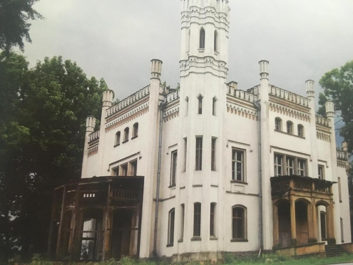 Pokoje W Starej Karczmie Liszki Esterno foto