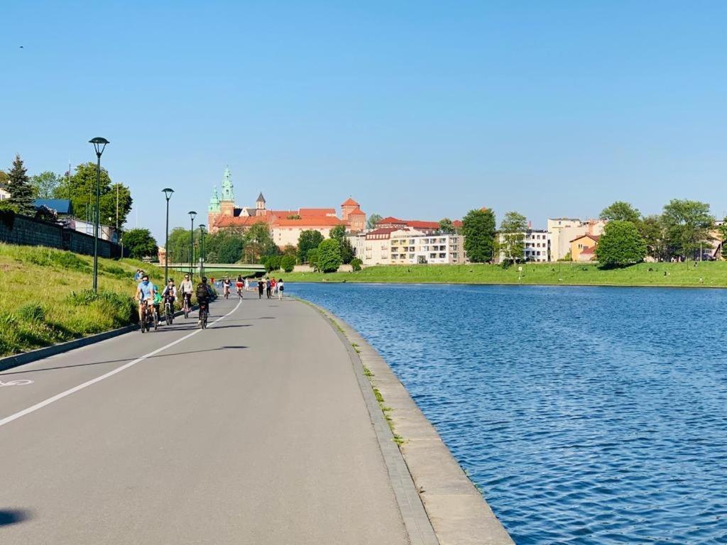 Pokoje W Starej Karczmie Liszki Esterno foto