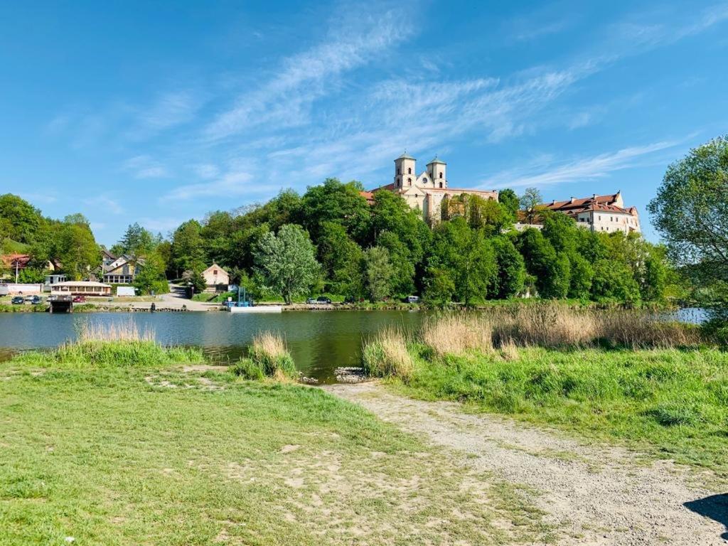 Pokoje W Starej Karczmie Liszki Esterno foto
