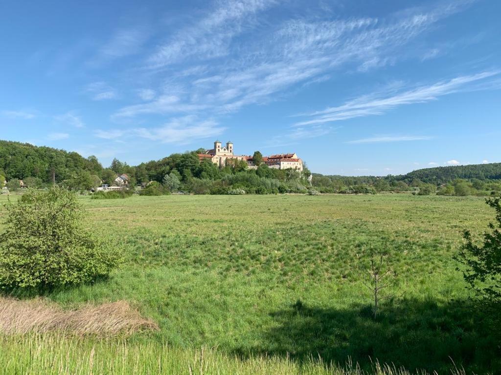 Pokoje W Starej Karczmie Liszki Esterno foto