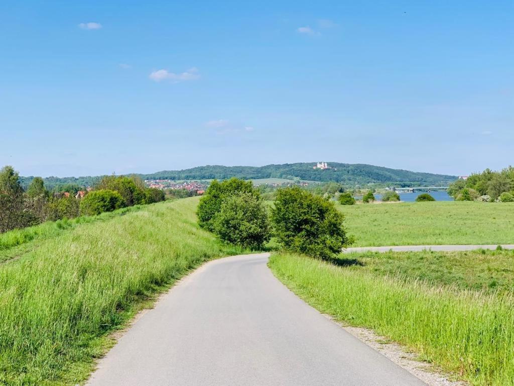 Pokoje W Starej Karczmie Liszki Esterno foto